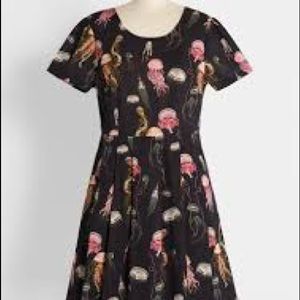 ModCloth Jellyfish pocket dress size 8 like new